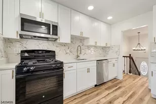 33 Sycamore Dr, Burlington Twp., NJ 08016 - Photo 9