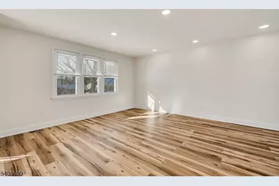 33 Sycamore Dr, Burlington Twp., NJ 08016 - Photo 3