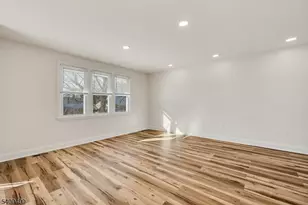 33 Sycamore Dr, Burlington Twp., NJ 08016 - Photo 3