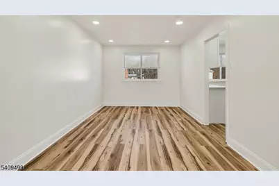 33 Sycamore Dr, Burlington Twp., NJ 08016 - Photo 5