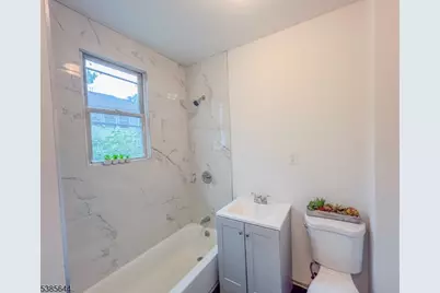 624 S 19th St, Newark, NJ 07103 - Photo 17