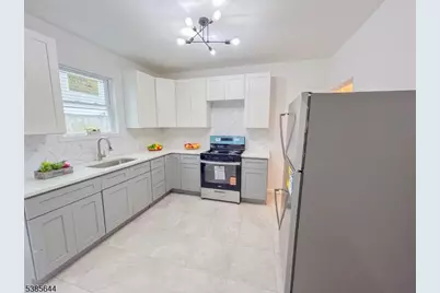 624 S 19th St, Newark, NJ 07103 - Photo 13