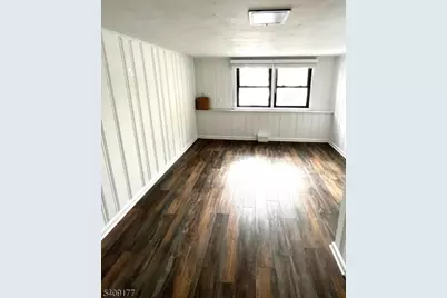 94 Belmont Dr, Livingston, NJ 07039 - Photo 9