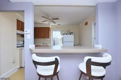 103 Orchard St #2, Summit, NJ 07901 - Photo 9