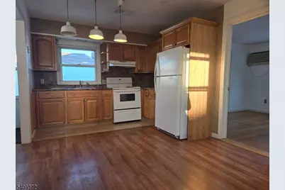 75 Newby Ave, Woodland Park, NJ 07424 - Photo 3