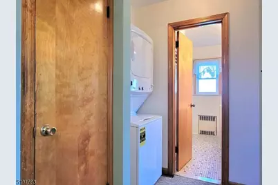 48 Stuyvesant Ave #1, Lyndhurst Township, NJ 07071 - Photo 15