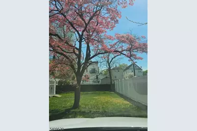 48 Stuyvesant Ave #1, Lyndhurst Township, NJ 07071 - Photo 27