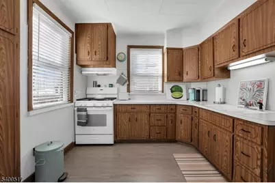 608 Washington Ave, Belleville, NJ 07109 - Photo 15