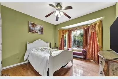 692 Skyline Dr, Jefferson Township, NJ 07849 - Photo 3