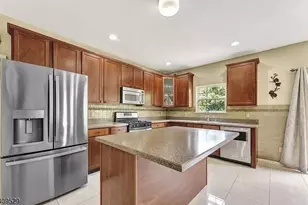 692 Skyline Dr, Jefferson Township, NJ 07849 - Photo 13