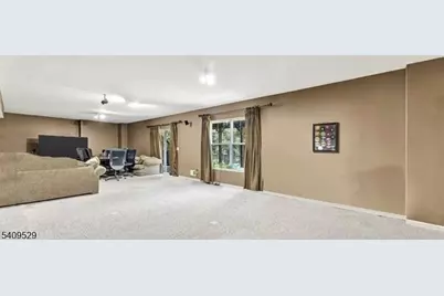 692 Skyline Dr, Jefferson Township, NJ 07849 - Photo 21