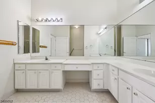 109 4 Seasons Dr, Wayne, NJ 07470 - Photo 17