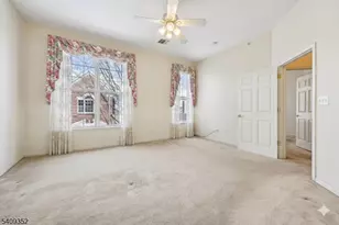 109 4 Seasons Dr, Wayne, NJ 07470 - Photo 15