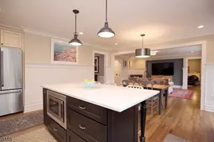 15 Canterbury Ln, Millburn, NJ 07078 - Photo 9