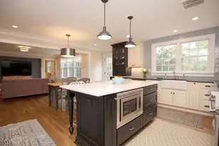 15 Canterbury Ln, Millburn, NJ 07078 - Photo 5