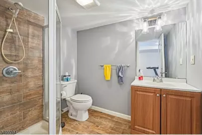 29 Roosevelt Trl, Hopatcong, NJ 07843 - Photo 37