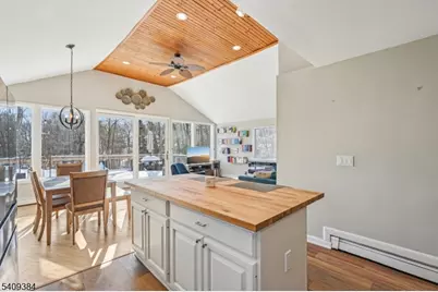 29 Roosevelt Trl, Hopatcong, NJ 07843 - Photo 15