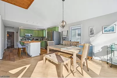 29 Roosevelt Trl, Hopatcong, NJ 07843 - Photo 11