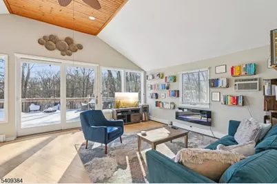 29 Roosevelt Trl, Hopatcong, NJ 07843 - Photo 7