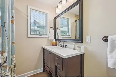 29 Roosevelt Trl, Hopatcong, NJ 07843 - Photo 27