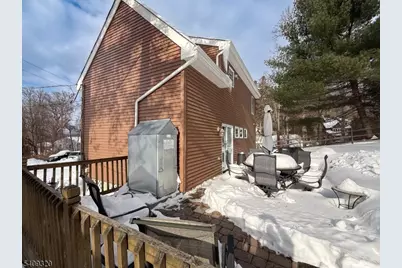 64 Hilltop Trl, Sparta Township, NJ 07871 - Photo 3