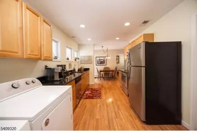 64 Hilltop Trl, Sparta Township, NJ 07871 - Photo 21