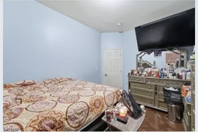 747 South 10th St, Newark, NJ 07108 - Photo 7