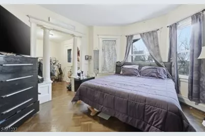 747 South 10th St, Newark, NJ 07108 - Photo 21