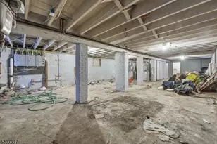 747 S 10th St, Newark, NJ 07108 - Photo 25