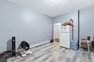 747 S 10th St, Newark, NJ 07108 - Photo 11