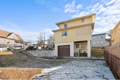 53 Park St, Ridgefield, NJ 07660 - Photo 21