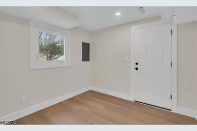 183 Winifred Dr, Totowa, NJ 07512 - Photo 17