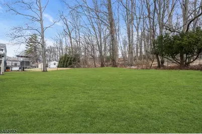 183 Winifred Dr, Totowa, NJ 07512 - Photo 45