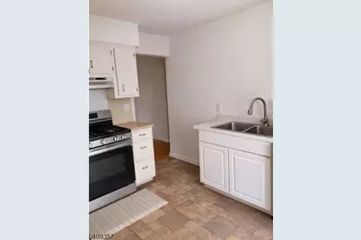 1016 Washington Valley Rd, Bridgewater, NJ 08807 - Photo 3