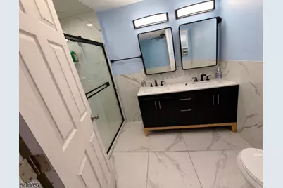 1016 Washington Valley Rd, Bridgewater, NJ 08807 - Photo 9