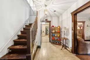 540 E 3rd Ave, Roselle, NJ 07203 - Photo 3