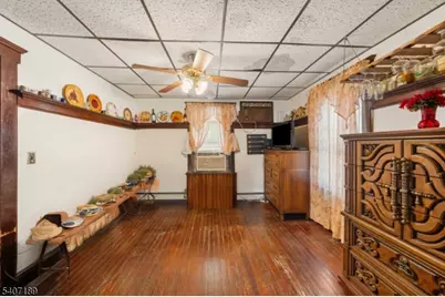 540 E 3rd Ave, Roselle, NJ 07203 - Photo 9