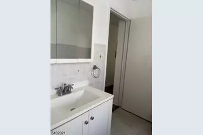 194 Jerome Pl, Bloomfield, NJ 07003 - Photo 15