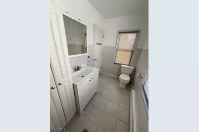 194 Jerome Pl, Bloomfield, NJ 07003 - Photo 17