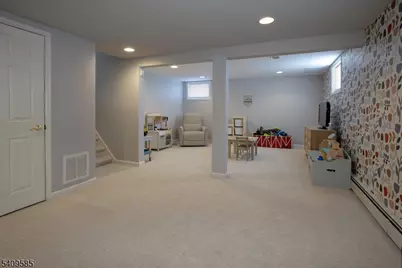 5 Shelley Ct, Sparta Township, NJ 07871 - Photo 11