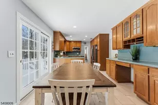 105 Stephen Way, Hillsborough Township, NJ 08844 - Photo 13