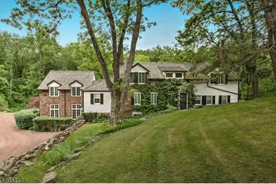 205 Long View Union Grove, Bedminster Township, NJ 07931 - Photo 19