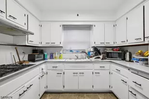 89 Anderson Ave, Wallington, NJ 07057 - Photo 13