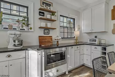 33 Warren Ct, South Orange, NJ 07079 - Photo 15