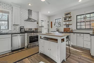 33 Warren Ct, South Orange, NJ 07079 - Photo 13