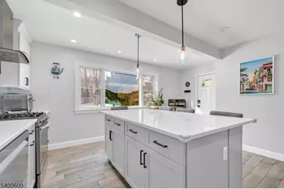 96 Orchard Dr, Clifton, NJ 07012 - Photo 9