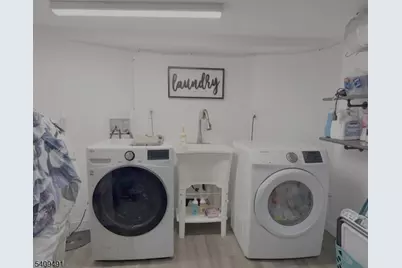 98 Weequahic Ave, Newark, NJ 07112 - Photo 15