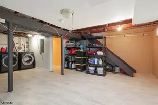 1841 Cider Mill Rd, Union Township, NJ 07083 - Photo 25