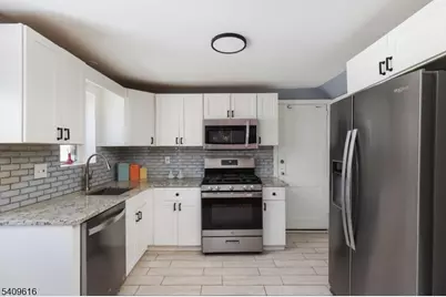 1841 Cider Mill Rd, Union Township, NJ 07083 - Photo 9