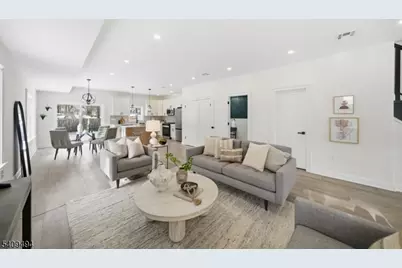 28 Irving St, Montclair, NJ 07042 - Photo 15